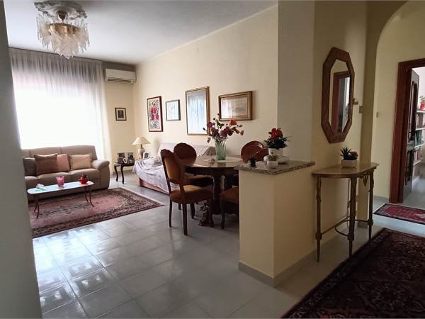 Appartamento con ingresso indipendente 