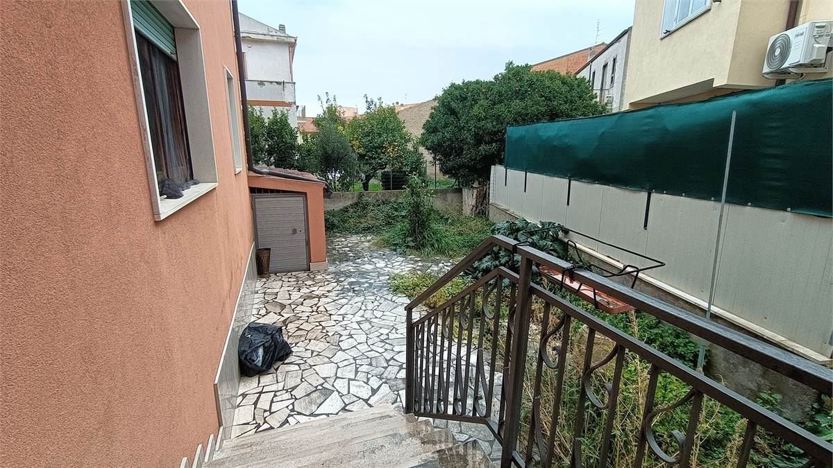 giardino/cortile interno