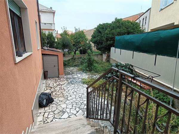 Piano terra ingresso indipendente Campomarino CB